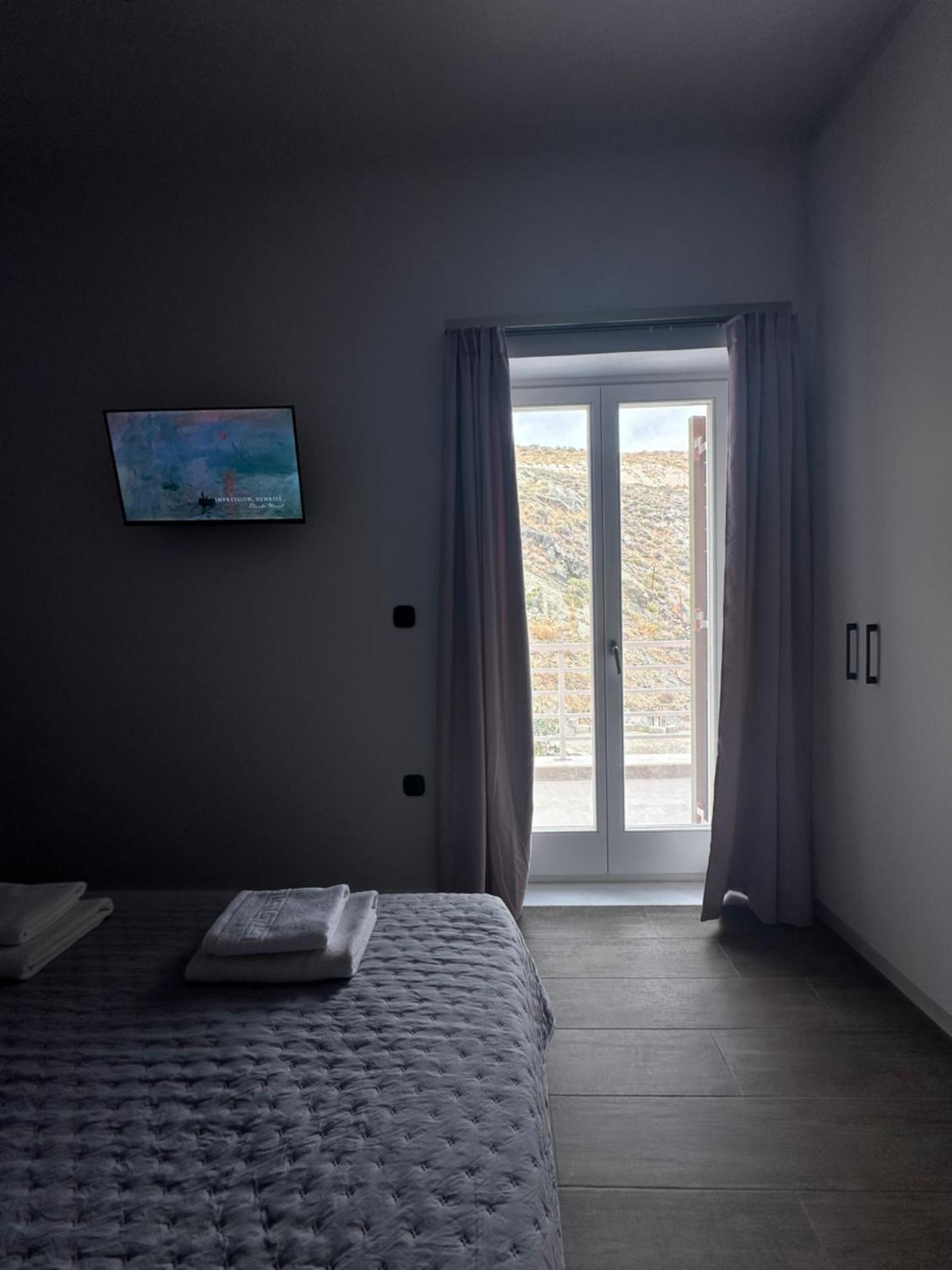Kli9 Apartment Ermoupoli Ngoại thất bức ảnh