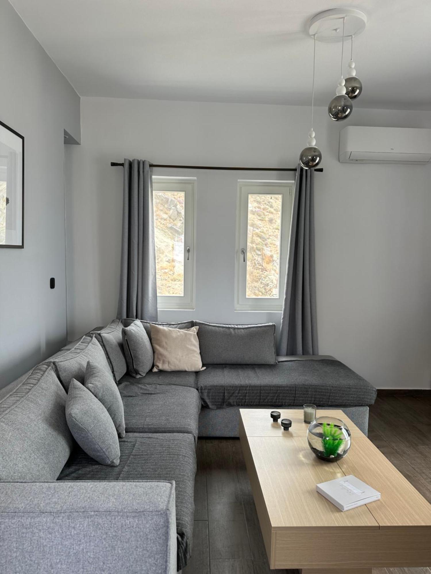 Kli9 Apartment Ermoupoli Ngoại thất bức ảnh