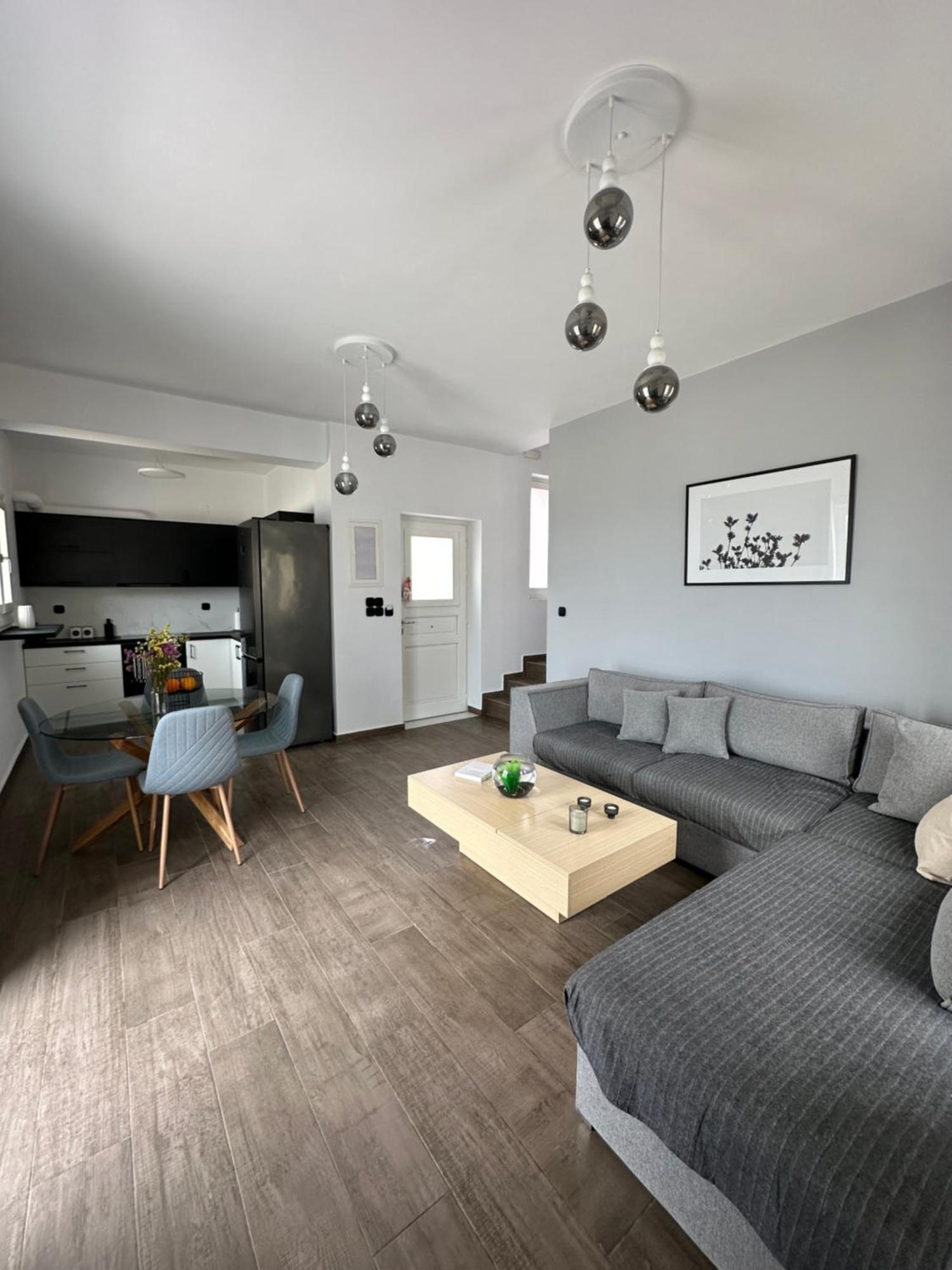 Kli9 Apartment Ermoupoli Ngoại thất bức ảnh